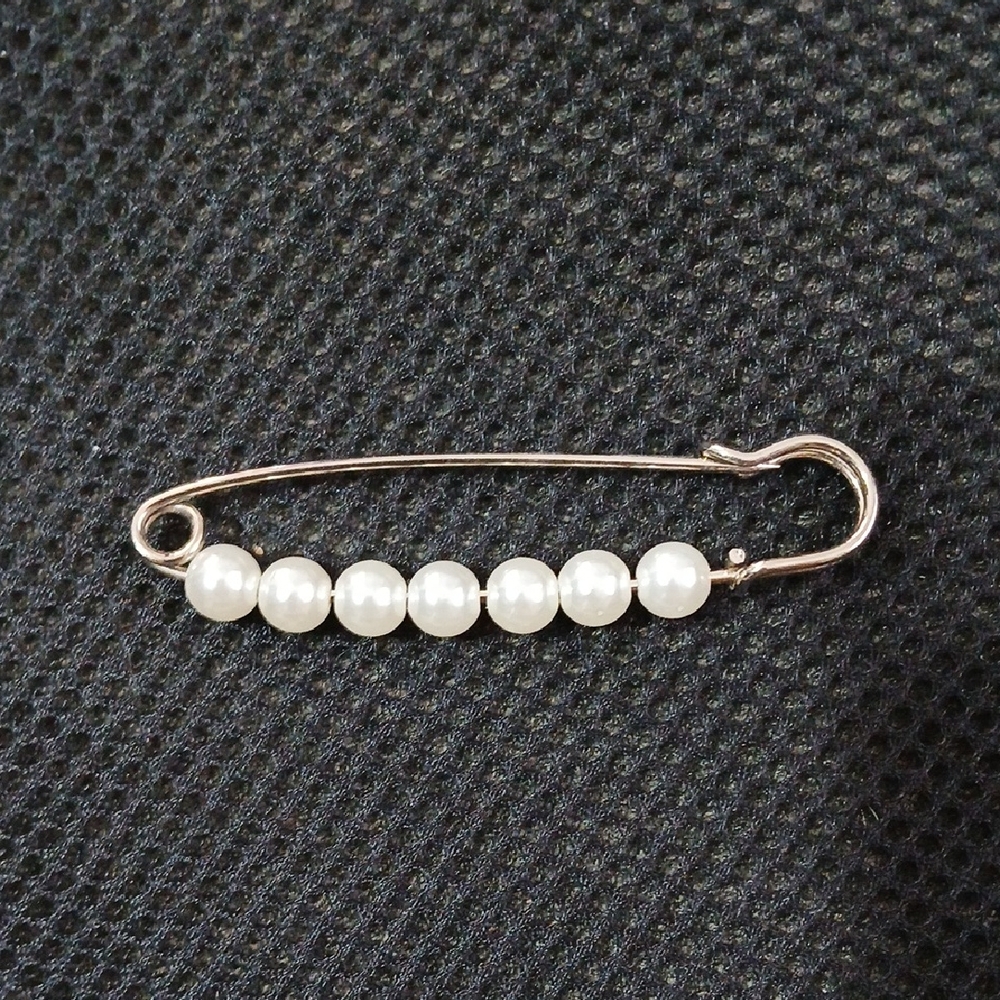 Elegant Pearl Safety Pin Brooch